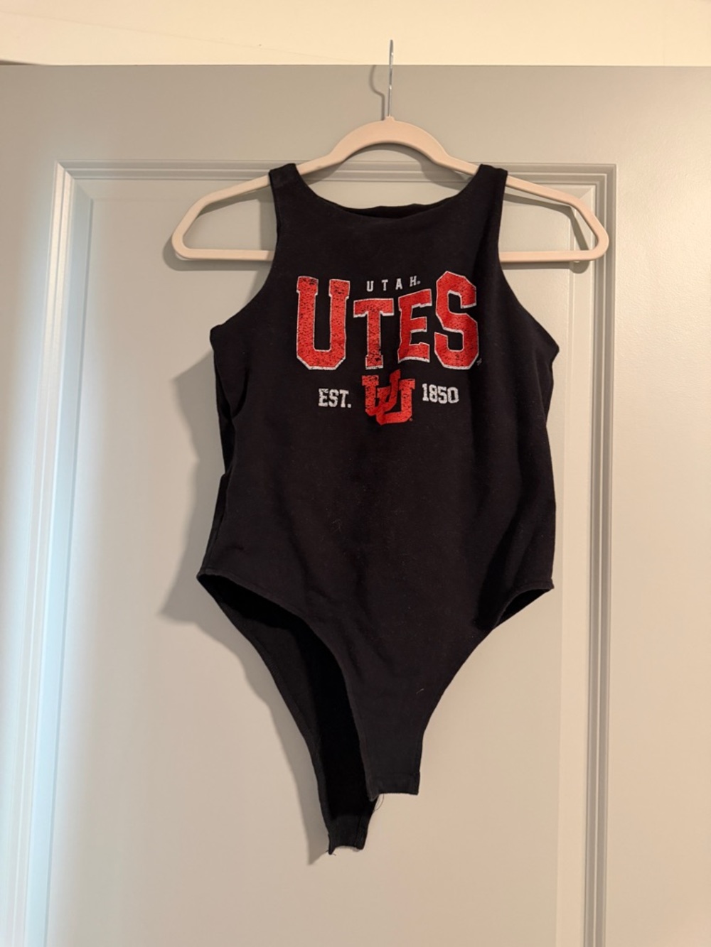 Utah Utes Black Sleeveless Bodysuit with Red Logo